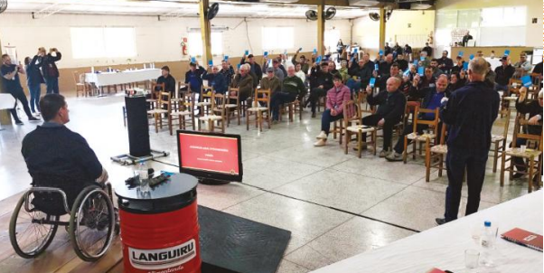 Presidente liquidante da Languiru, Paulo Birck apresentou os resultados do primeiro semestre durante assembléia realizada na última quinta-feira dia 24/09